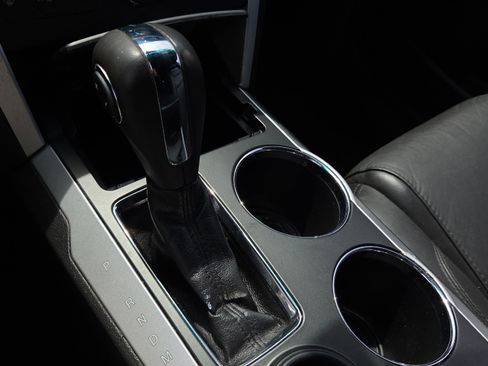 Used 2014 Ford Explorer XLT w/ Equipment Group 202A image 26