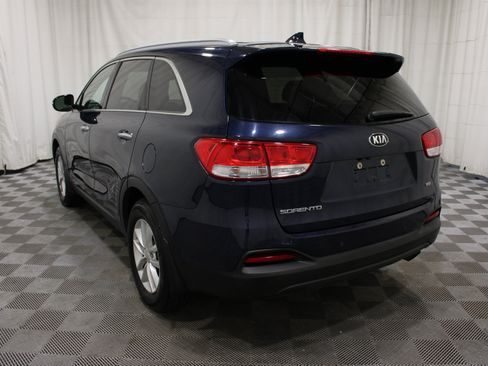 Used 2018 Kia Sorento FWD image 27