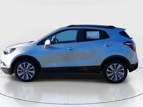 Used 2018 Buick Encore Preferred image 4