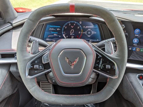 Used 2021 Chevrolet Corvette Stingray Premium Cpe w/ Z51 Performance Package RWD image 8