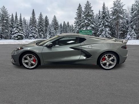 Used 2023 Chevrolet Corvette Stingray Coupe w/ Z51 Performance Package image 2