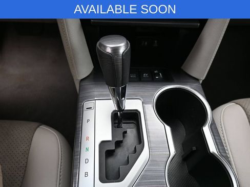 Used 2014 Toyota Camry XLE w/ Leather Package FWD image 26