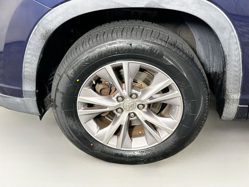 Used 2014 Toyota Highlander Plus image 11