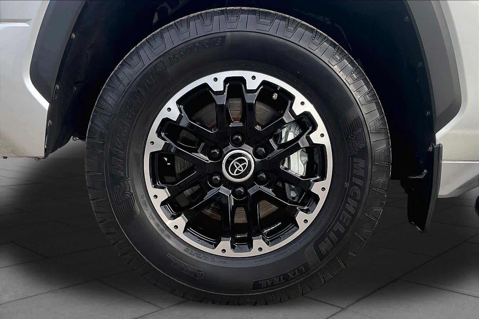 Used 2022 Toyota Tundra SR5 w/ TRD Off-Road Premium Package RWD image 11
