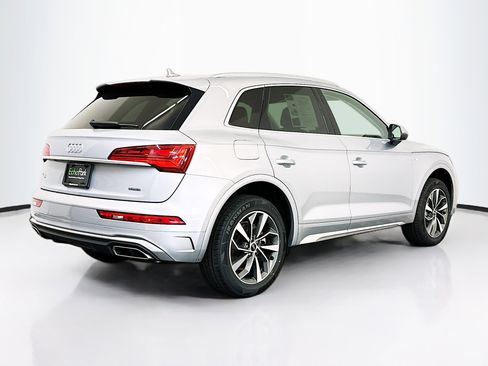 Used 2022 Audi Q5 2.0T Premium w/ Convenience Package AWD/4WD image 9