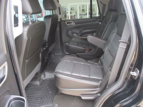 Used 2018 GMC Yukon Denali RWD image 4