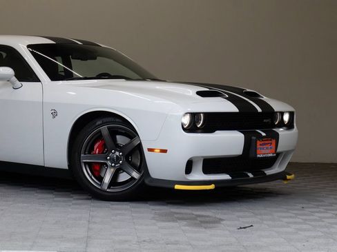 Used 2020 Dodge Challenger SRT Hellcat Redeye RWD image 3