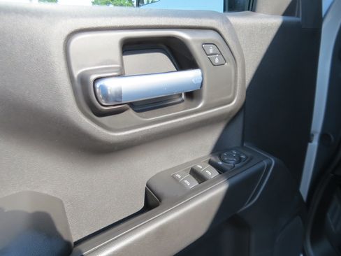 Used 2025 Chevrolet Silverado 1500 Custom w/ Turbomax Blackout Package AWD/4WD image 21