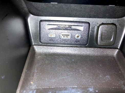 Used 2018 GMC Terrain SLT w/ Preferred Package image 25