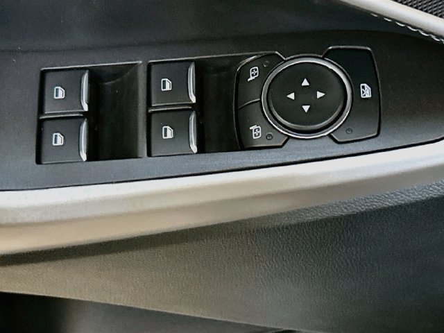 Used 2024 Ford Explorer XLT AWD/4WD image 17