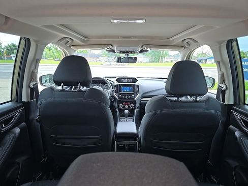 Used 2023 Subaru Forester Premium image 29