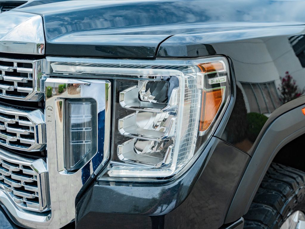 Used 2021 GMC Sierra 2500 Denali w/ Denali Ultimate Package AWD/4WD image 13