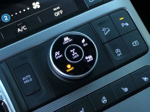 Used 2024 Hyundai Palisade Calligraphy image 22