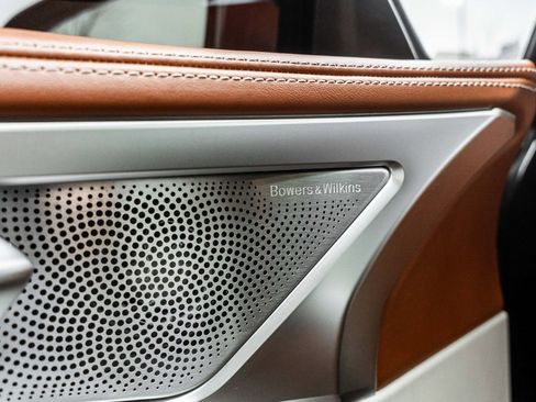 Used 2023 BMW M850i xDrive Coupe w/ M Carbon Exterior Package image 17