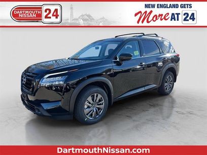 New 2025 Nissan Pathfinder SV