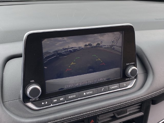 Used 2025 Nissan Rogue S AWD/4WD image 23