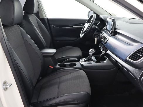 Used 2021 Kia Seltos S image 19