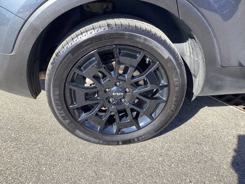 Used 2022 Kia Telluride EX w/ EX Premium Package AWD/4WD image 9