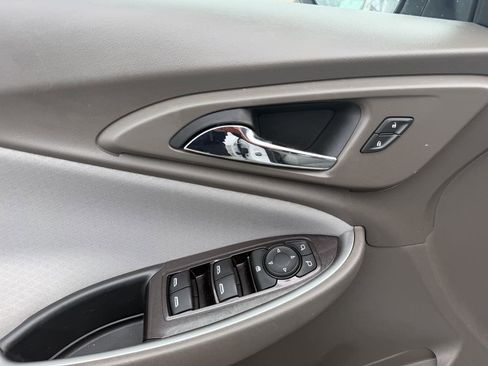 Used 2022 Chevrolet Malibu LT FWD image 11