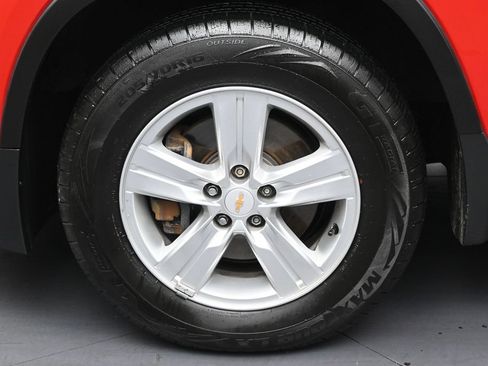 Used 2016 Chevrolet Trax LT AWD/4WD image 29