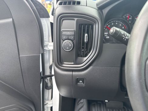 Used 2025 Chevrolet Silverado 1500 W/T RWD image 13