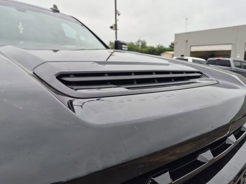 Used 2022 Chevrolet Silverado 2500 LTZ w/ LTZ Plus Package AWD/4WD image 11