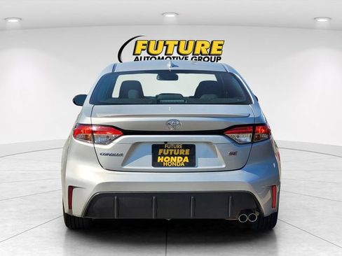 Used 2024 Toyota Corolla SE FWD image 8