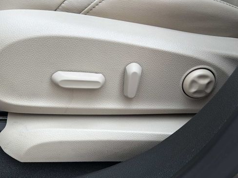 Used 2016 Buick Envision Premium AWD/4WD image 18