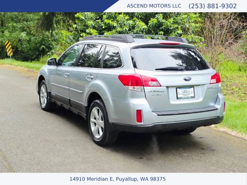 Used 2013 Subaru Outback 2.5i Premium AWD/4WD image 3