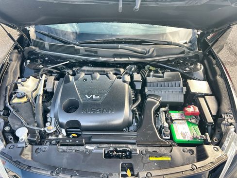 Used 2017 Nissan Maxima SR w/ Midnight Edition image 27
