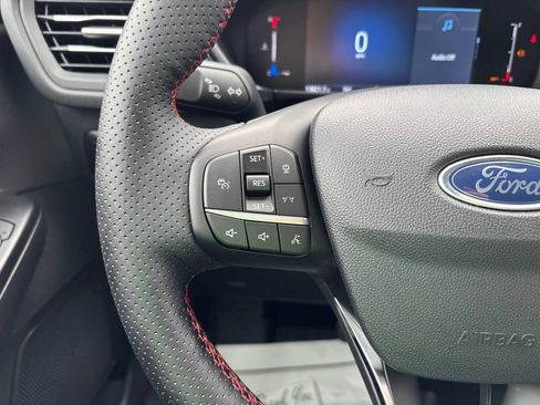 Used 2025 Ford Escape ST-Line w/ Tech Pack #1 AWD/4WD image 28