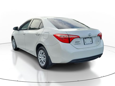 Used 2019 Toyota Corolla LE FWD image 4