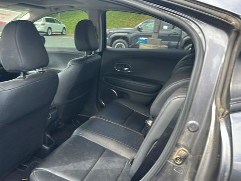 Used 2018 Honda HR-V EX-L image 7