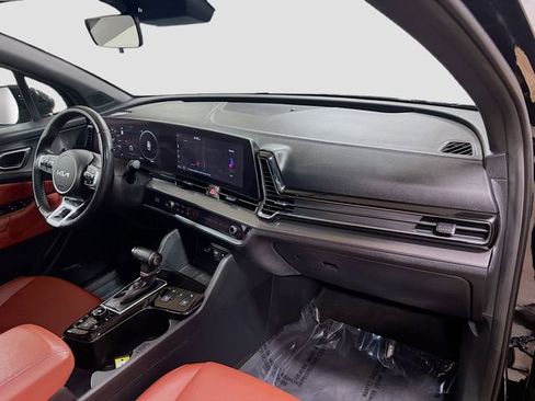 Certified 2023 Kia Sportage SX image 32