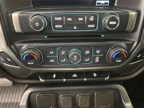 Used 2018 Chevrolet Silverado 1500 LT w/ Texas Edition image 4