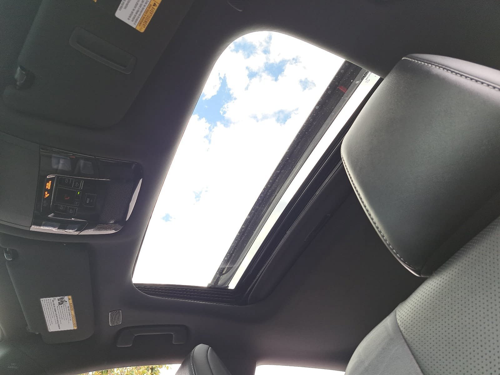 Used 2024 Lexus RX 350 Premium Plus w/ Convenience Package FWD image 33