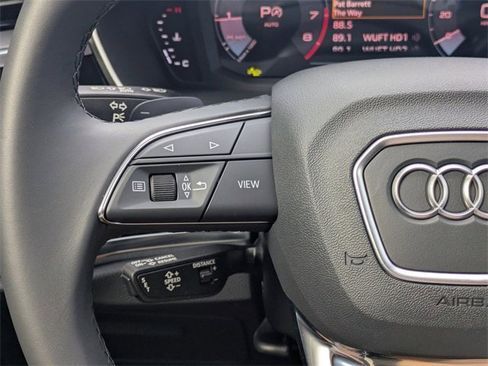 Used 2025 Audi Q3 2.0T Premium w/ Convenience Package image 23