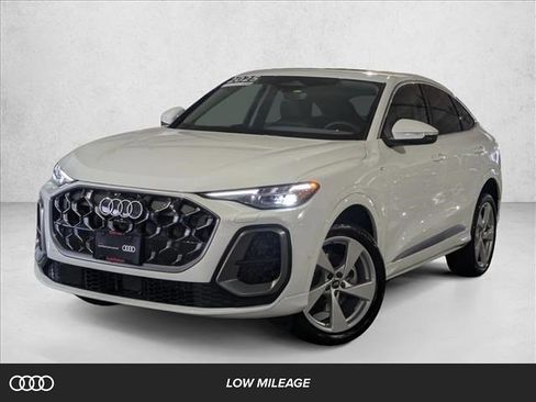 Certified 2025 Audi Q5 Premium Plus w/ Premium Plus AWD/4WD image 1