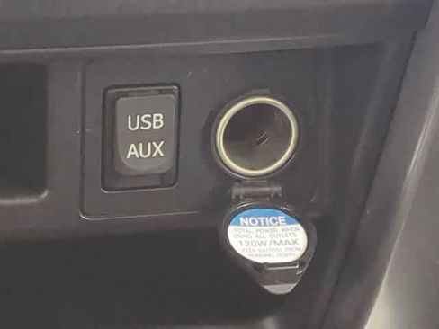 Used 2016 Toyota 4Runner SR5 AWD/4WD image 31