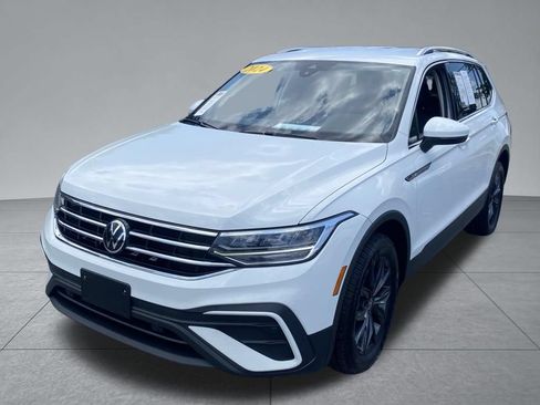 Used 2024 Volkswagen Tiguan Wolfsburg Edition AWD/4WD image 2