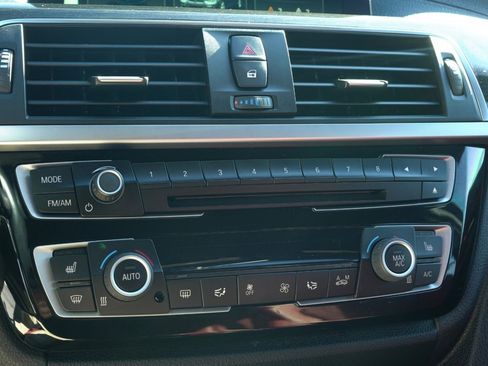 Used 2018 BMW M3 image 38