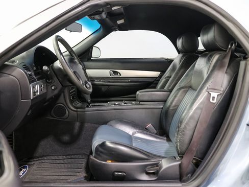 Used 2005 Ford Thunderbird RWD image 19