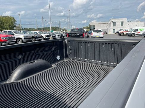Used 2018 Chevrolet Silverado 1500 W/T w/ WT Convenience Package RWD image 10