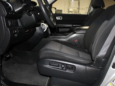 Used 2010 Honda Pilot EX image 24