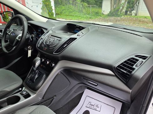 Used 2016 Ford Escape SE FWD image 30