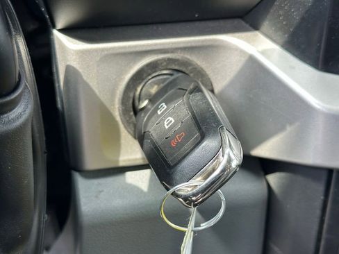 Used 2025 Ford F250 XLT AWD/4WD image 31