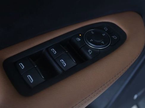 Certified 2024 Cadillac XT5 Premium Luxury w/ Technology Package image 25