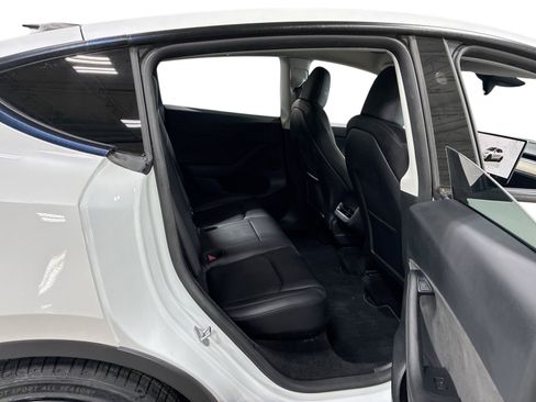 Certified 2023 Tesla Model Y Performance AWD/4WD image 11