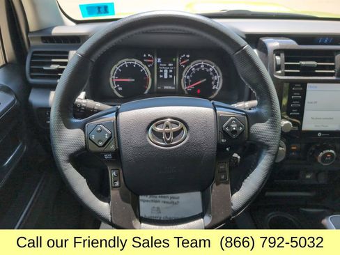 Used 2023 Toyota 4Runner TRD Off-Road Premium AWD/4WD image 16