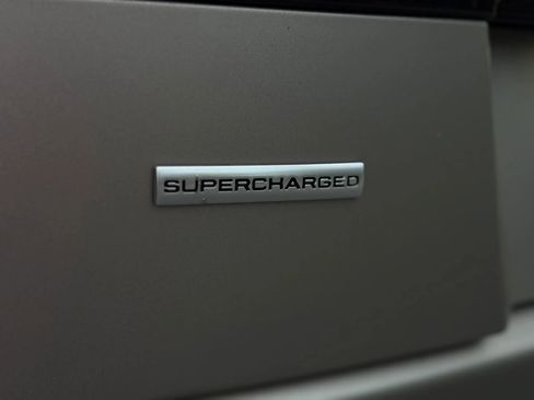 Used 2017 Land Rover Range Rover Supercharged AWD/4WD image 10